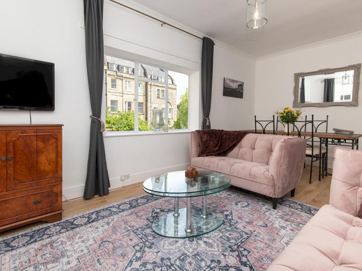 Pass The Keys Stylish 2 Bed Central Bath Apartment With Parking Eksteriør bilde