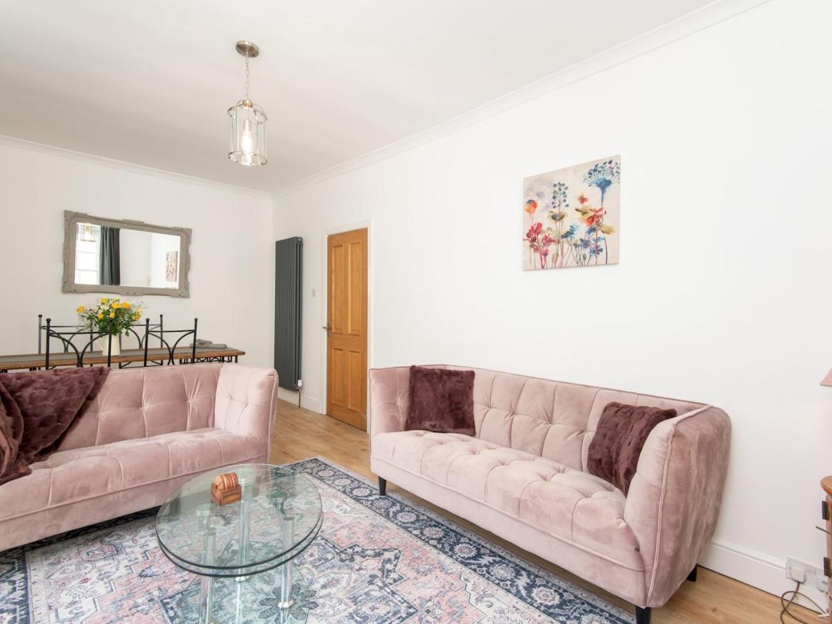 Pass The Keys Stylish 2 Bed Central Bath Apartment With Parking Eksteriør bilde