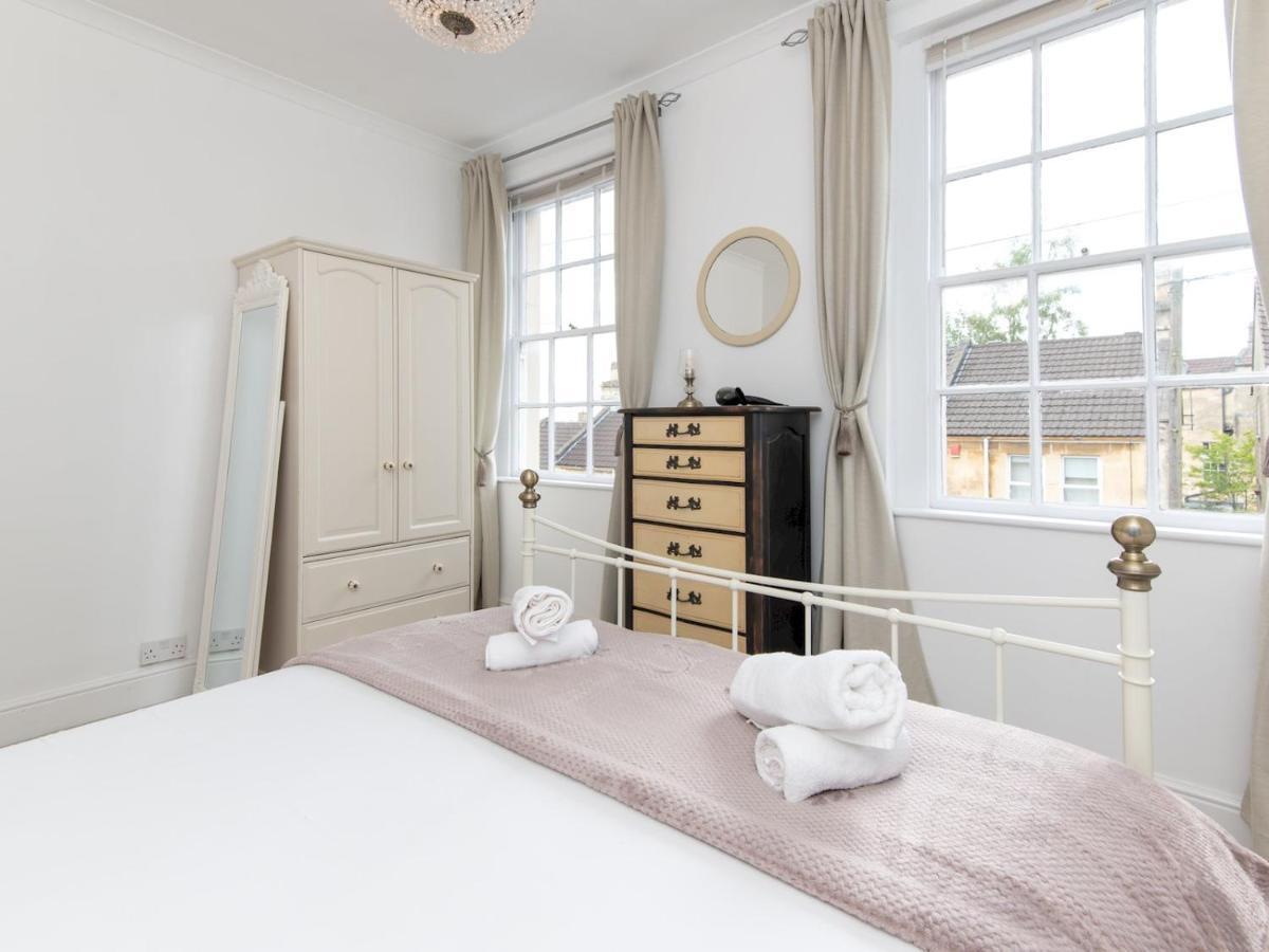 Pass The Keys Stylish 2 Bed Central Bath Apartment With Parking Eksteriør bilde