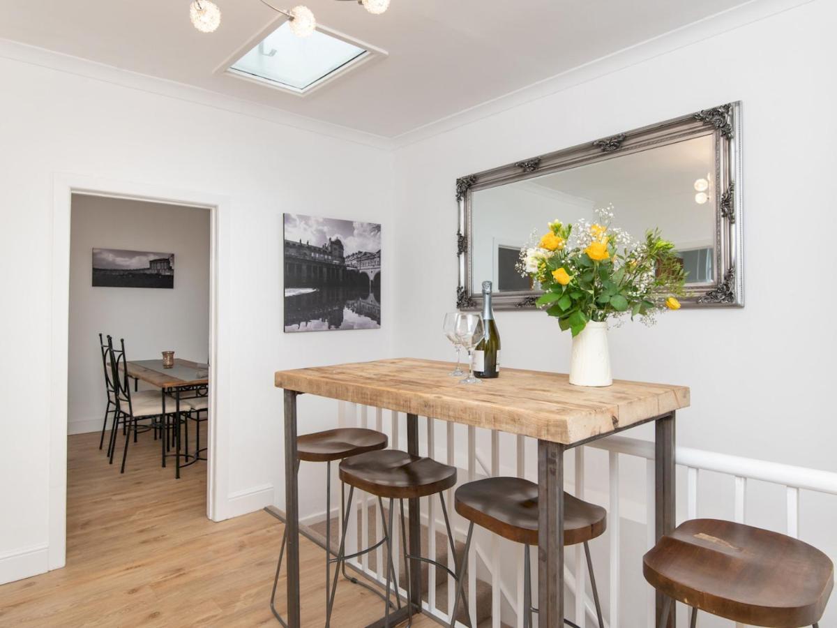 Pass The Keys Stylish 2 Bed Central Bath Apartment With Parking Eksteriør bilde