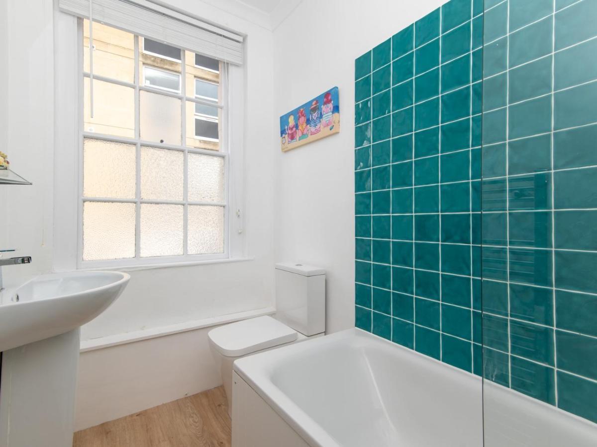 Pass The Keys Stylish 2 Bed Central Bath Apartment With Parking Eksteriør bilde
