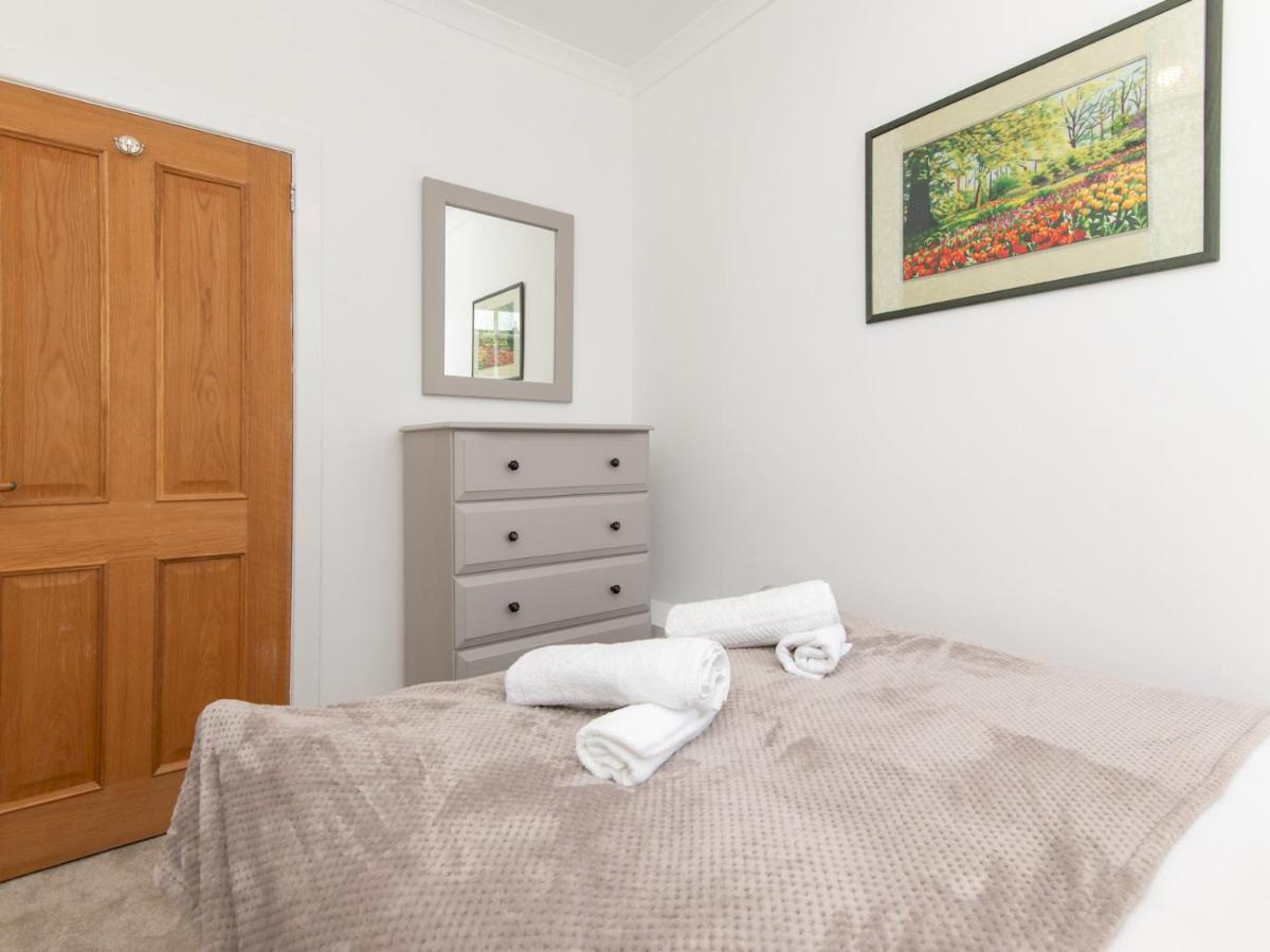 Pass The Keys Stylish 2 Bed Central Bath Apartment With Parking Eksteriør bilde